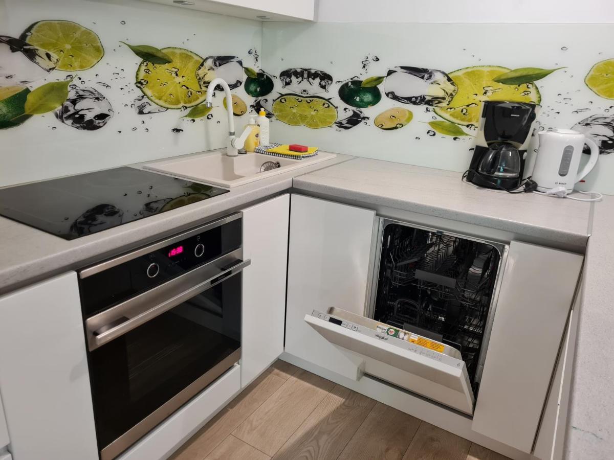 Apartamentyprzymorzu Apartament Z Basenem I Bawialnia Колобжег Экстерьер фото