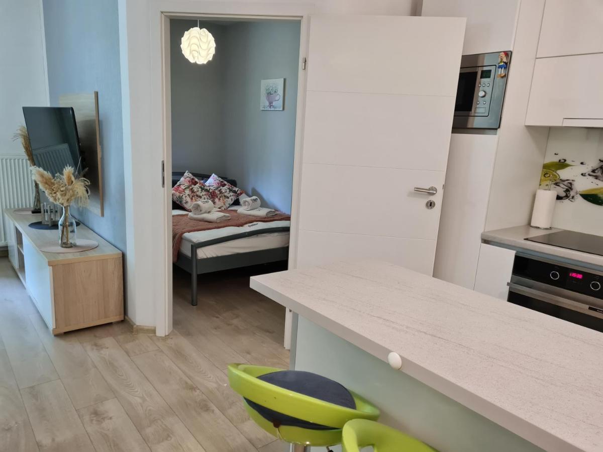 Apartamentyprzymorzu Apartament Z Basenem I Bawialnia Колобжег Экстерьер фото